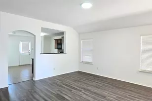 319 Elam Dr, Anna, TX 75409 - Photo 3