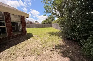 2131 Post Wood Ln, Arlington, TX 76018 - Photo 23