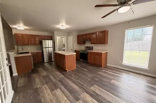 2131 Post Wood Ln, Arlington, TX 76018 - Photo 9