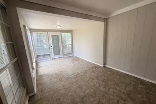2131 Post Wood Ln, Arlington, TX 76018 - Photo 11