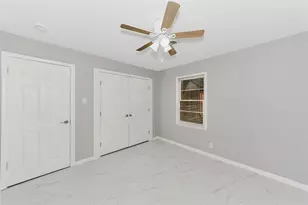 828 S Collins St, Arlington, TX 76010 - Photo 21