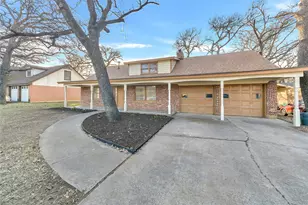 828 S Collins St, Arlington, TX 76010 - Photo 3