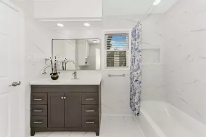 828 S Collins Street, Arlington, TX 76010 - Photo 17