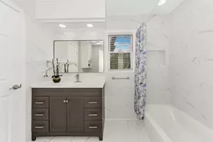 828 S Collins St, Arlington, TX 76010 - Photo 17