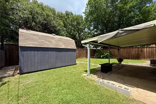6425 Old Mill Cir, Watauga, TX 76148 - Photo 33