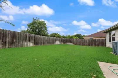 8104 Autumn Creek Trail, Fort Worth, TX 76134 - Photo 5