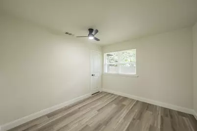 828 Glenda Drive, Bedford, TX 76022 - Photo 15