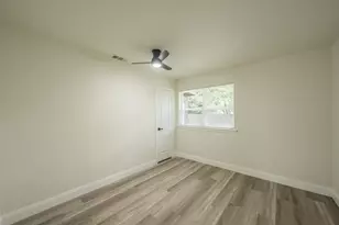 828 Glenda Dr, Bedford, TX 76022 - Photo 15