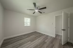 828 Glenda Dr, Bedford, TX 76022 - Photo 27