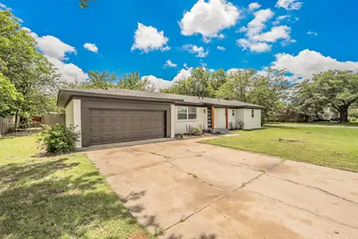828 Glenda Drive, Bedford, TX 76022 - Photo 3