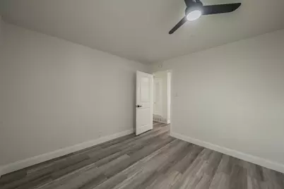 828 Glenda Drive, Bedford, TX 76022 - Photo 17
