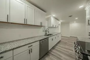 828 Glenda Dr, Bedford, TX 76022 - Photo 13