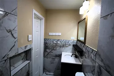 13973 Bee Street, Farmers Branch, TX 75234 - Photo 29