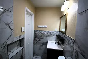 13973 Bee St, Farmers Branch, TX 75234 - Photo 29