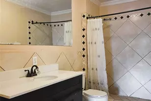 13973 Bee St, Farmers Branch, TX 75234 - Photo 25