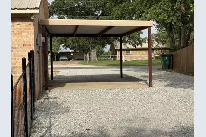 606 S Hubbard Street, Alvord, TX 76225 - Photo 3