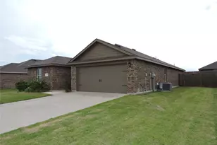 1210 Honeysuckle Dr, Josephine, TX 75189 - Photo 3