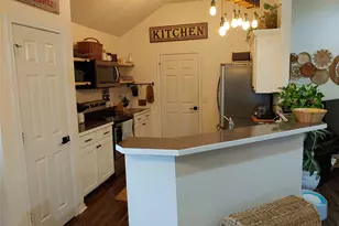 836 Airport Rd, Reno, TX 75462 - Photo 7
