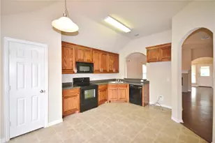 112 Oregon Tr, Waxahachie, TX 75167 - Photo 5