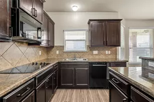 6540 Deming Dr, Waco, TX 76712 - Photo 11