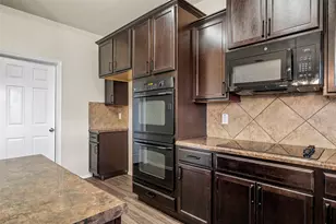 6540 Deming Dr, Waco, TX 76712 - Photo 13