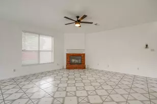 8601 Garden Springs Dr, Fort Worth, TX 76123 - Photo 17