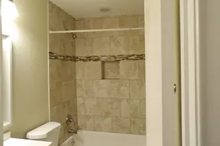 2822 Sunny Hill Ln, Farmers Branch, TX 75234 - Photo 5