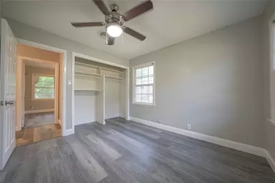 1209 E Lovers Lane, Arlington, TX 76010 - Photo 23