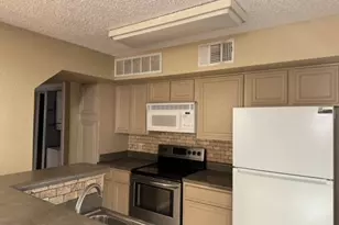 2311 Basil Dr, Arlington, TX 76006 - Photo 9
