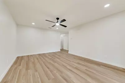 1032 Pleasant Valley Lane, Arlington, TX 76015 - Photo 11
