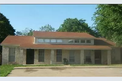 1037 Southmoor Drive, Arlington, TX 76010 - Photo 1