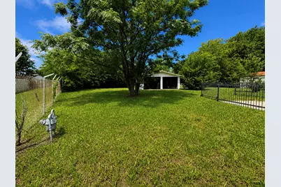 4015 Shadrack Drive, Dallas, TX 75212 - Photo 11