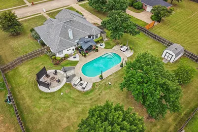 911 High Point Drive, Midlothian, TX 76065 - Photo 1