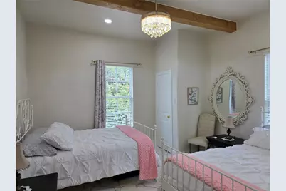 401 E Chestnut Street, Denison, TX 75021 - Photo 9