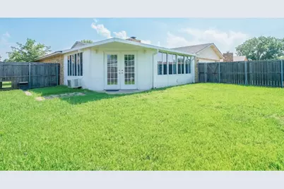 2213 Proctor Drive, Carrollton, TX 75007 - Photo 21