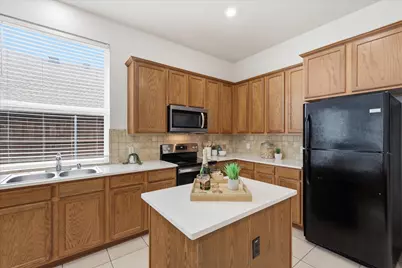 2432 Chesterwood Drive, Little Elm, TX 75068 - Photo 5