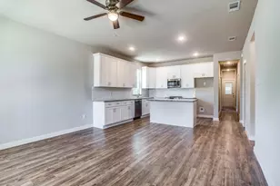 3306 Cedar St, Greenville, TX 75401 - Photo 3