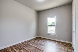 3306 Cedar St, Greenville, TX 75401 - Photo 5