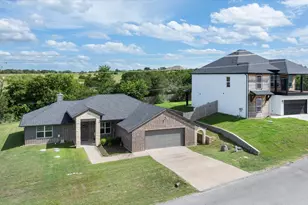 2123 Christine Dr, Granbury, TX 76048 - Photo 29