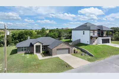 2123 Christine Drive, Granbury, TX 76048 - Photo 31