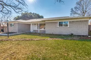 4820 Briarwood Ln, Fort Worth, TX 76103 - Photo 1