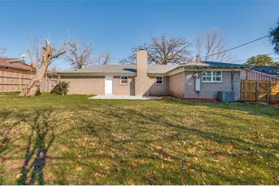 4820 Briarwood Lane, Fort Worth, TX 76103 - Photo 17