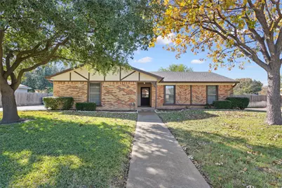 213 Bowie Lane, Hewitt, TX 76643 - Photo 1