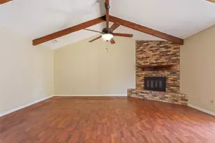 213 Bowie Ln, Hewitt, TX 76643 - Photo 5