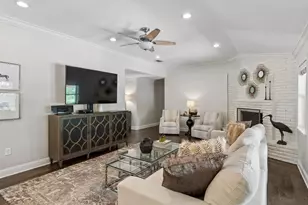4166 Goodfellow Dr, Dallas, TX 75229 - Photo 11