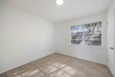 3827 Vineyard Drive, Dallas, TX 75212 - Photo 13