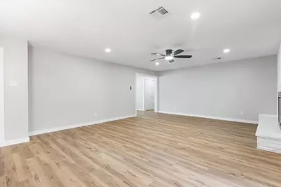 706 W Five Mile Parkway, Dallas, TX 75224 - Photo 7