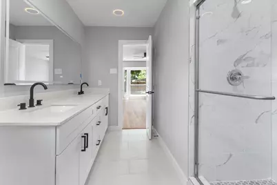 706 W Five Mile Parkway, Dallas, TX 75224 - Photo 23