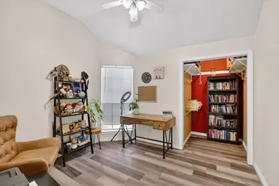 1704 N Bent Tree Trail, Grand Prairie, TX 75052 - Photo 13