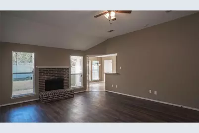 1512 Manitoba Lane, Glenn Heights, TX 75154 - Photo 3